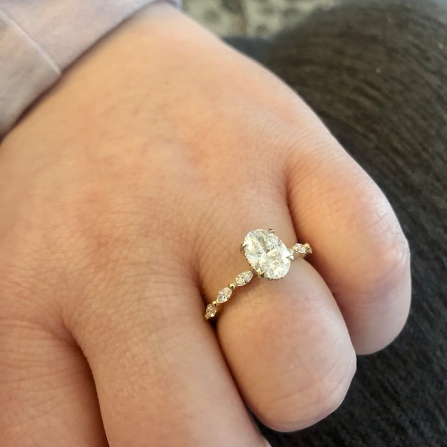 oval diamond ring review